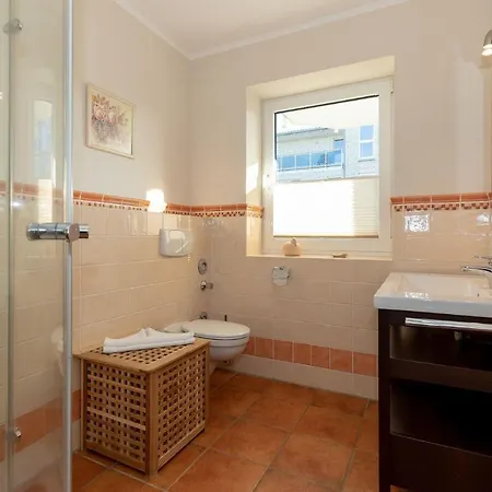 Am-yachthafen-villa-poel-wohnung-27-9386 * Kuehlungsborn